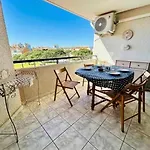 View With Pool Apartman